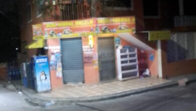 Photo of Negocios de bebidas asumen responsabilidad de cerrar en horario establecido por la autoridades en Santo Domingo