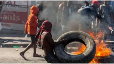 Photo of Enfrentamientos Niños huyen de la sangrienta guerra entre bandas en Haití