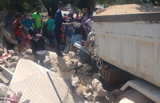 Photo of Tres personas mueren al camión estrellarse contra una casa en el municipio de Nigua, San Cristóbal