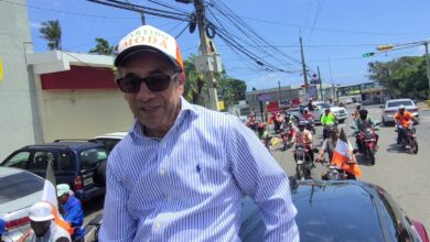 Photo of El presidente del Partido MODA realiza multitudinaria caravana y proclama su candidato a diputado en Puerto Plata