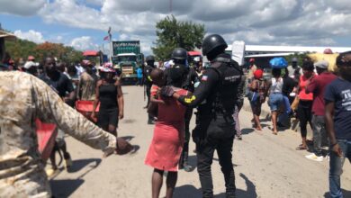 Photo of Colectores de aduanas de Haití y RD acuerdan fluidez del comercio en la frontera con el apoyo de policías y el Cesfront
