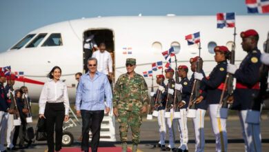 Photo of Presidente dominicano regresa tras asistir a Asamblea de la ONU