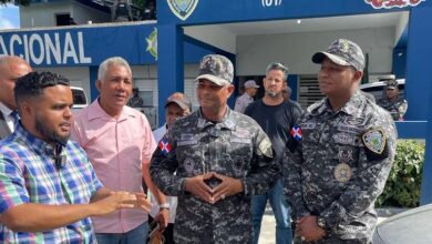 Photo of «Director Regional de la Policía Nacional se Reúne con Comerciantes y Empresarios del Sector Los Rieles en Los Alcarrizos»