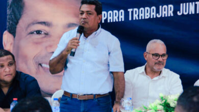 Photo of Presidente municipal PRM profesor Fernando Lebrón y el candidato a alcalde Junior Santos encabezaron concurrida reunión con cientos de dirigentes zonales.