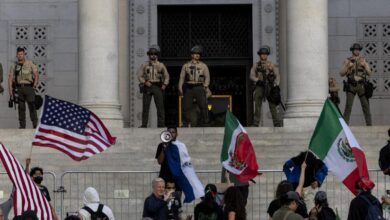 Photo of Donald Trump ordena nuevas redadas migratorias en Los Ángeles, Chicago y Nueva York