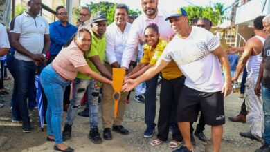Photo of Alcalde Junior Santos da inicio a construcción de aceras, contenes y puente en La Unión y El Tamarindo