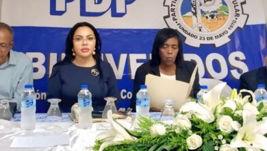 Photo of Doctora Namibia Angola Didiez Asume Presidencia del PDP en Medio de Tributo al Fallecido Líder Nelson Didiez Nadal