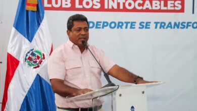Photo of Alcalde Junior Santos y ministro Kelvin Cruz inician techado de cancha en La Unión y remozamiento del Club Los Intocables