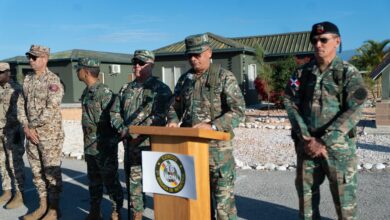 Photo of Ministro de Defensa recorre unidades del Ejército en la zona fronteriza y lleva mensaje de reconocimiento y felicitación navideña en nombre del Presidente de la República