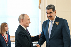 Photo of Putin expresa apoyo a Maduro ante creciente presión externa