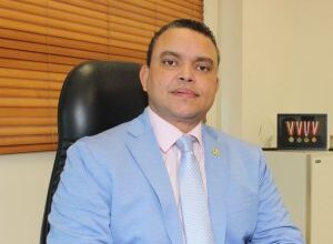 Photo of Julio C. Landrón es designado director Servicio Nacional Salud