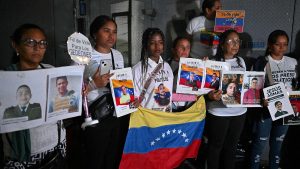 Photo of Venezuela promete liberación de «todos» los presos políticos