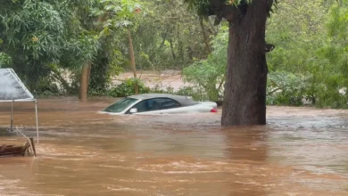Photo of Inundaciones obligan a evacuar campamento en Waialua; residentes huyen mientras el agua rodea casas y vehículos