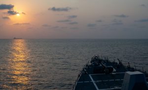 Photo of Trump anuncia levantamiento bloqueo naval impuesto a Irán