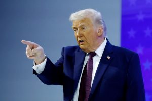 Photo of Trump anuncia la suspensión de ataques previstos contra Irán