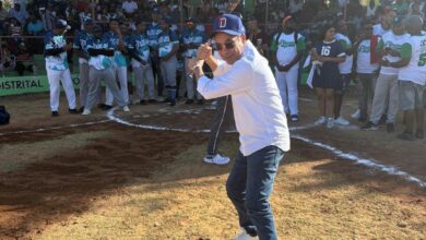 Photo of Maimón dedica torneo de softbol al administrador general del INAVI