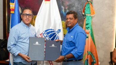 Photo of Ayuntamiento de Los Alcarrizos y Dirección de Infraestructura Escolar firman convenio para fortalecer centros educativos del municipio
